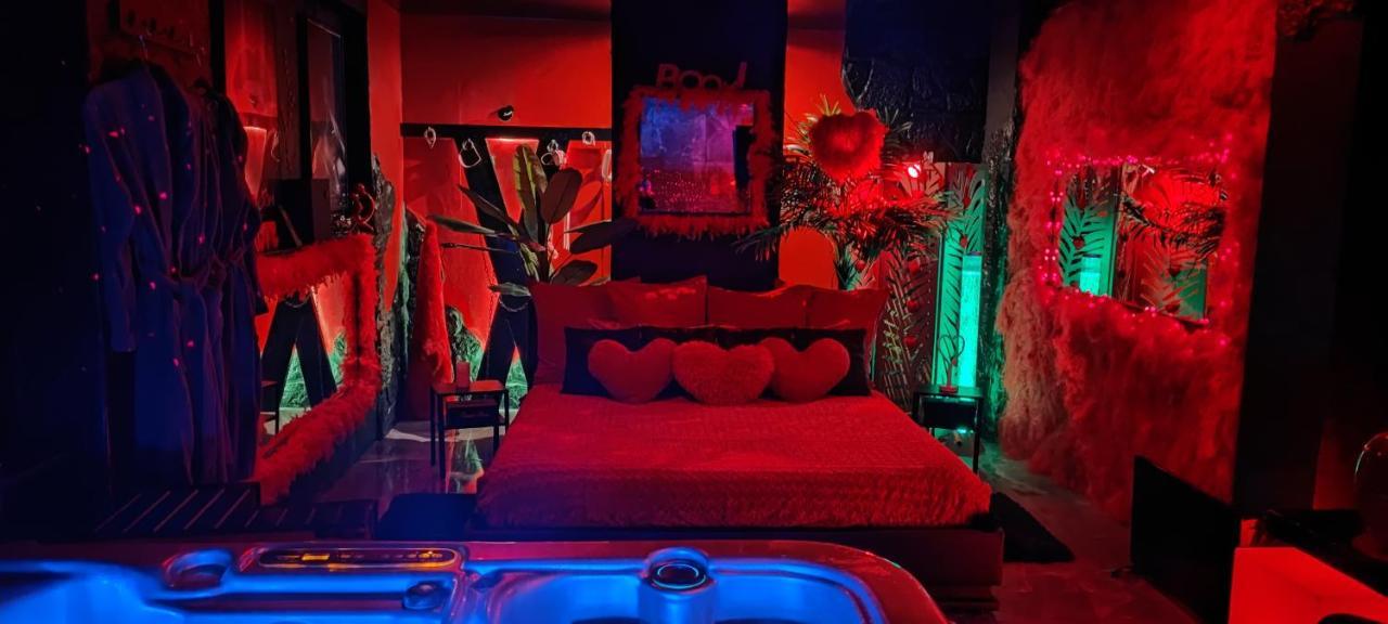 Loft Romantique Hammam Spa Privatif Playroom Grenoble Bilik gambar